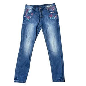 DESIGUAL Women's High Rise Washed Blue Denim Jeans Embroidered Flowers Size 32